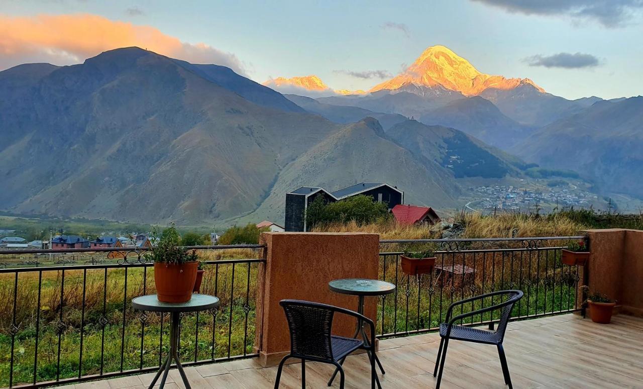 Apartment Nikolo Kazbegi Exterior foto